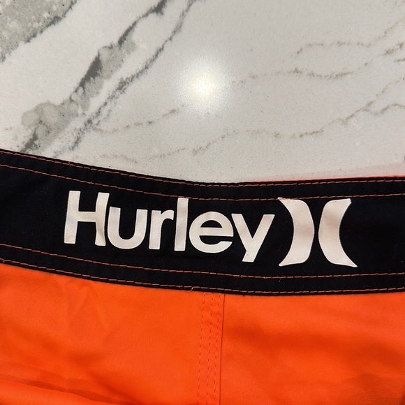 Hurley board shorts - Picture 7 of 9